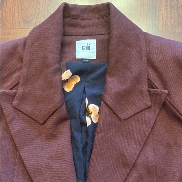 Cabi Woman’s Boss Fitted Trench Jacket - Picture 5 of 13